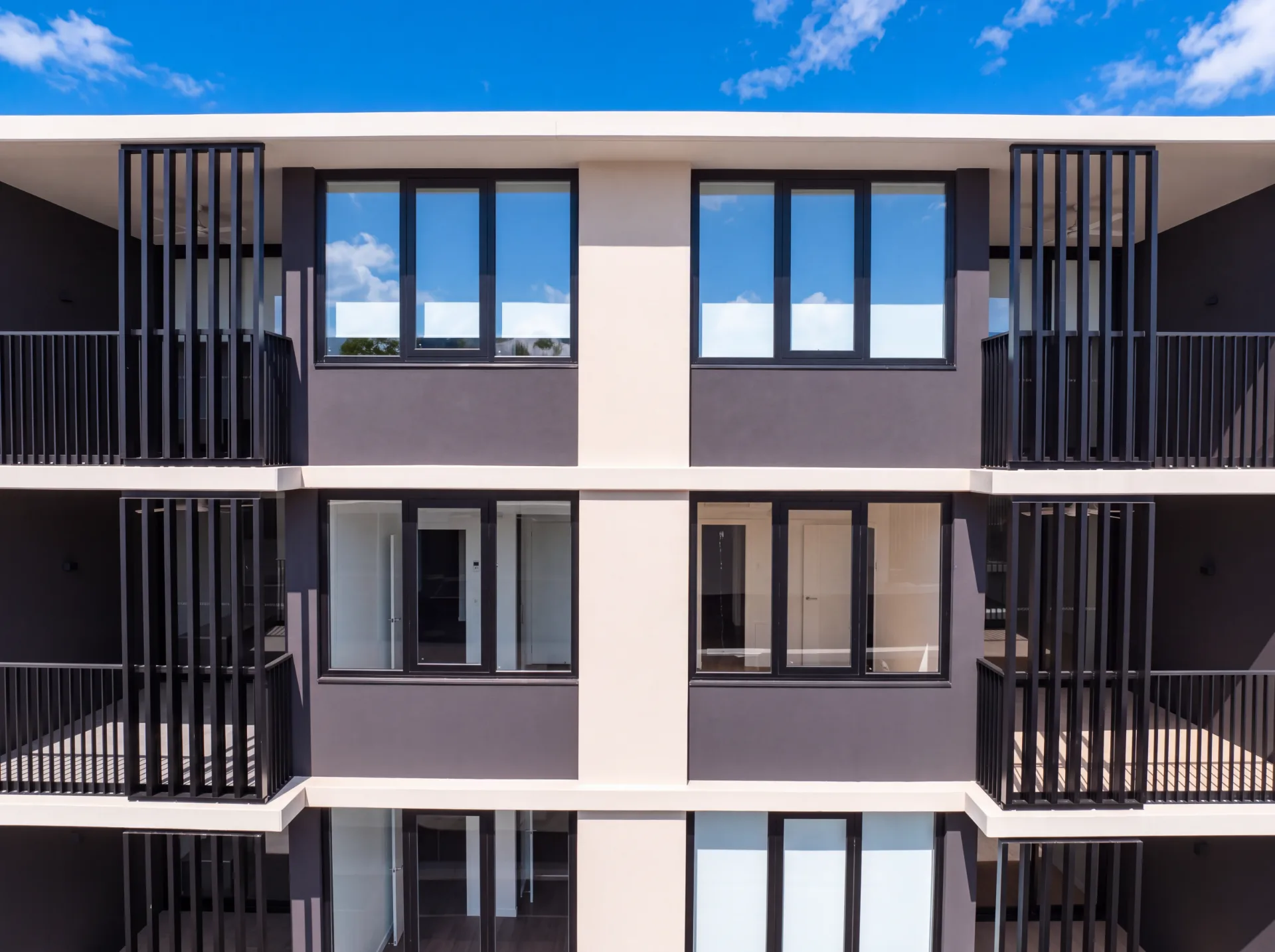 Ferny Grove Apartment - Walsc Facade Wall System 